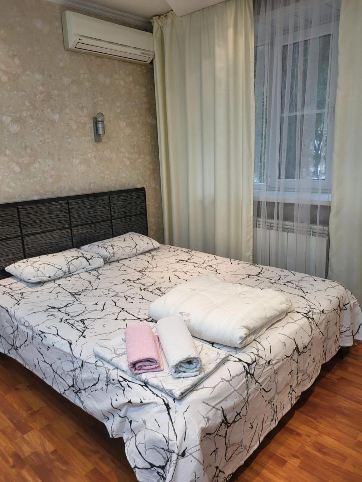 Apartments Ahmetova 6 32 Almaty Luaran gambar